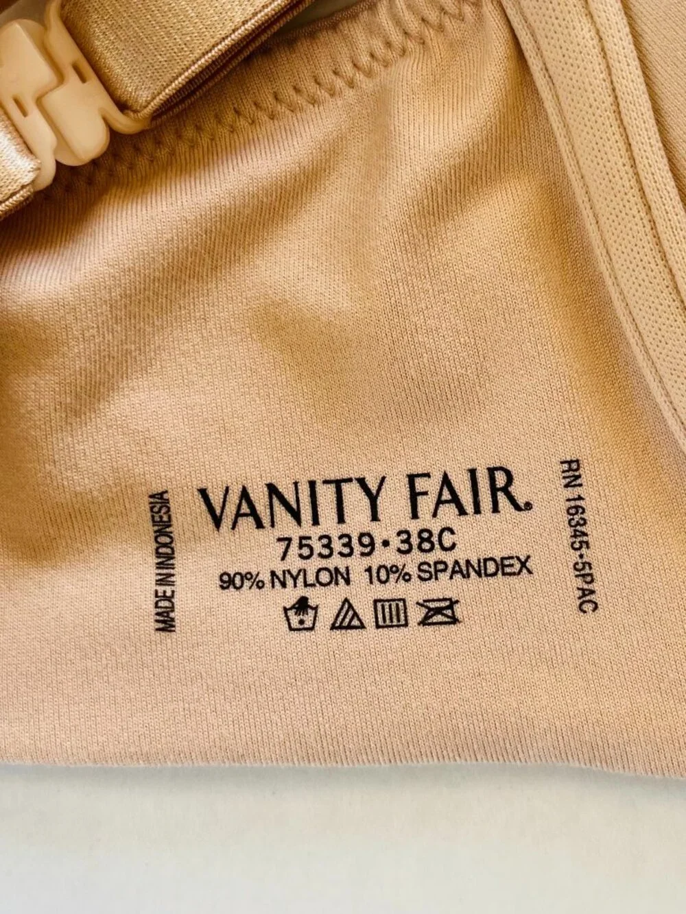 Vanity‎ Fair 38C Illumination Front Close Full Coverage Underwire Bra 75339